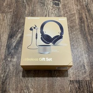 Bluetooth Headphone Gift Set